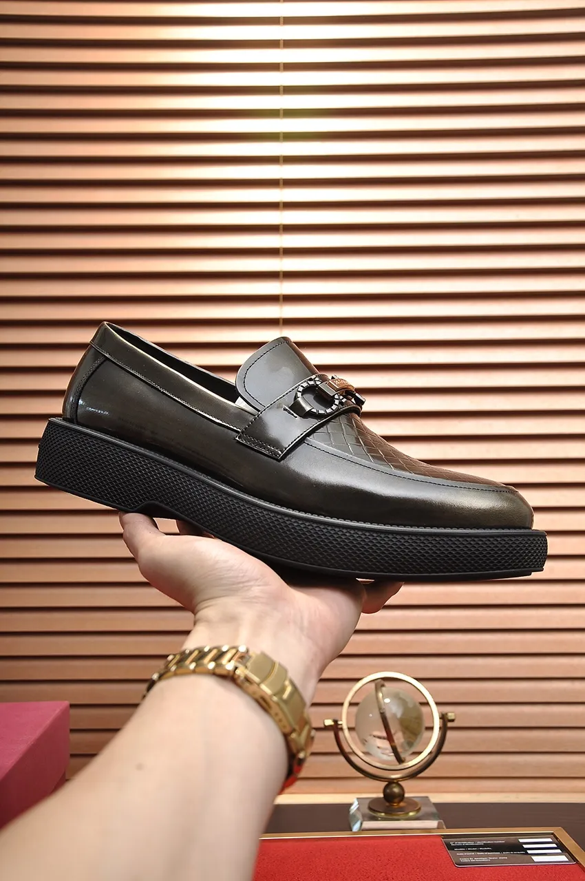 Men's shoes 💰720💶 [Ferragamo/Ferragamo] The latest model in the counter. Original imported open-sided high-quality cowhide hand-woven + imported 🐂 cowhide + original luxury metal buckle + original combination outsole. Comparison without pressure 38--45 (45 custom-made)